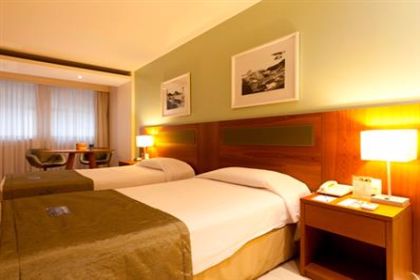 Golden Tulip Regente